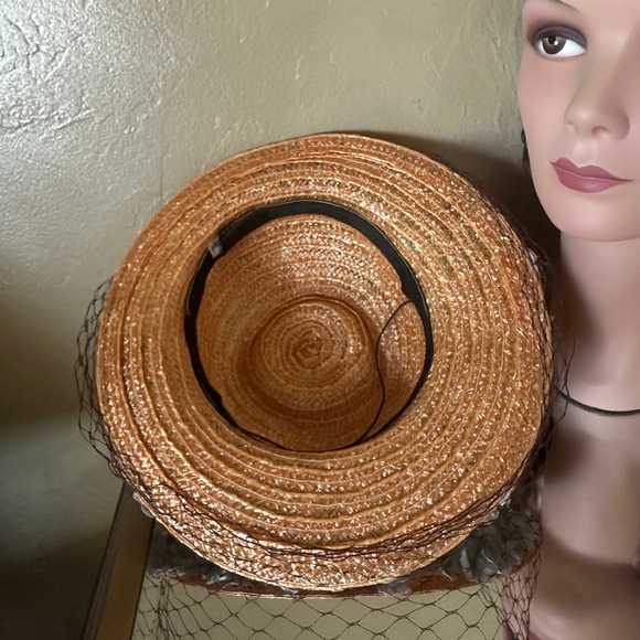 DELIGHTFUL 1940s\' GOLD COLORED STRAW FEDORA - BLUE FABRIC FLOWERS + BROWN VEIL main image 5